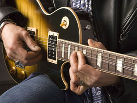 New Slash signature Les Pauls revealed